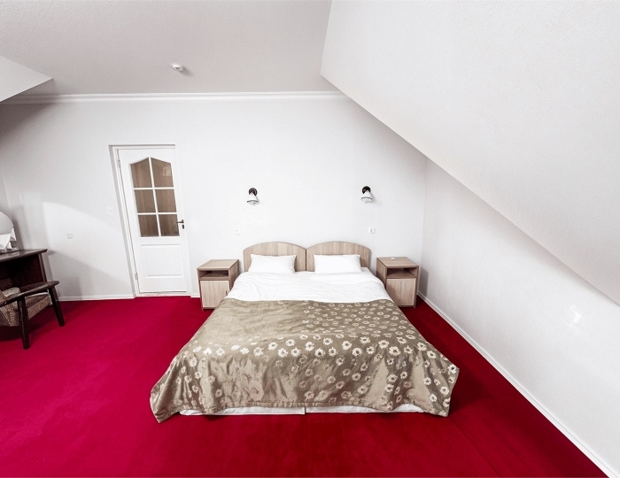 Номер 1 категории двухместный "Дабл+"Спорткорпус (двухкомнатный) - ЛОК «Долина Алтая»